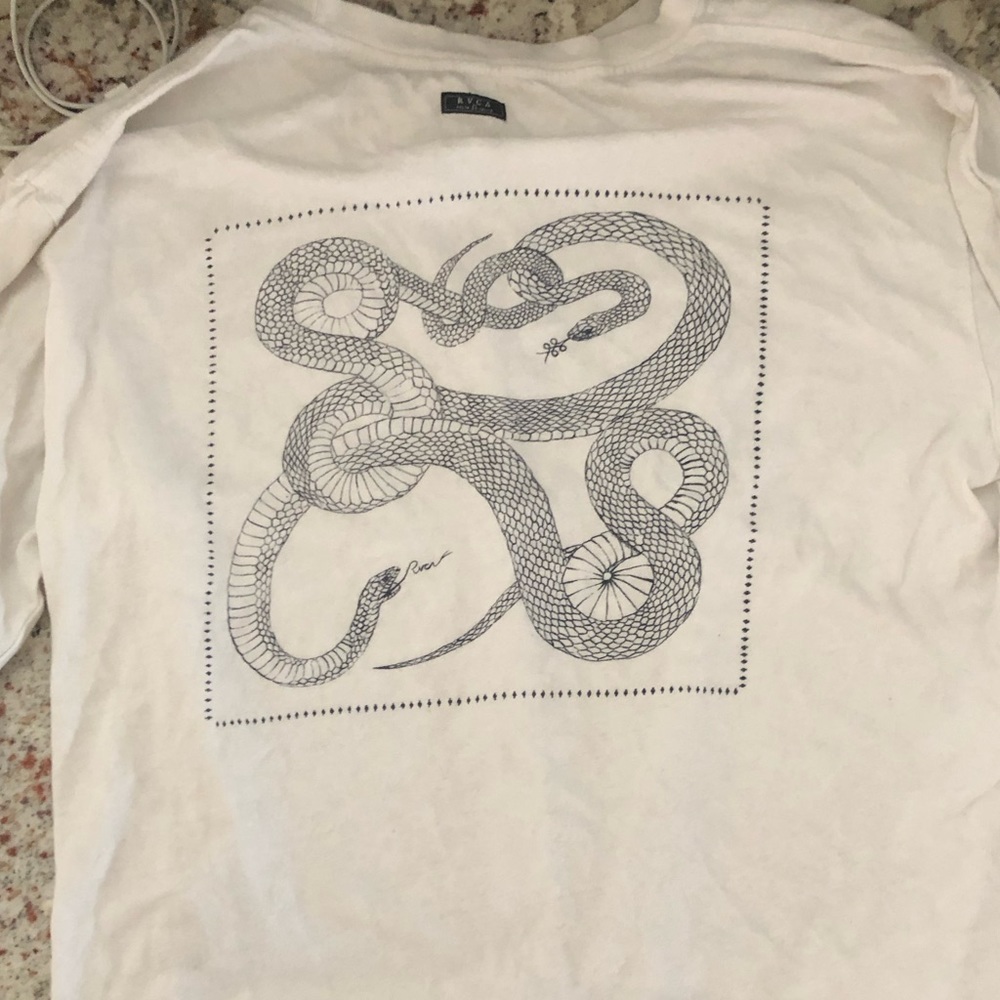 Snake shirt